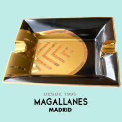 Subasta Cenicero Porcelana La casa de Habano 2 puros Valorada en 350€